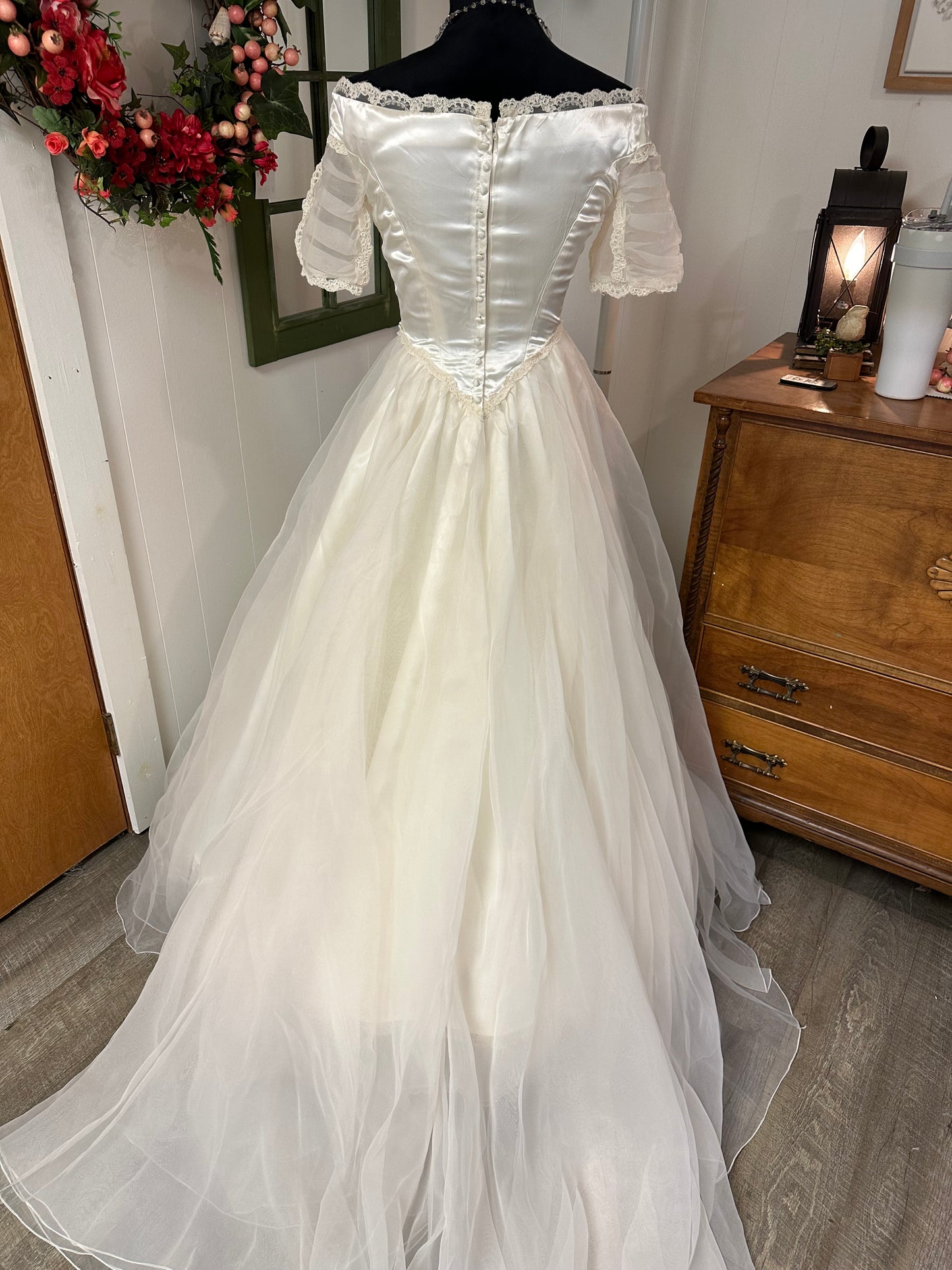 Gigi Is a classic vintage ivory wedding dress from 1960's