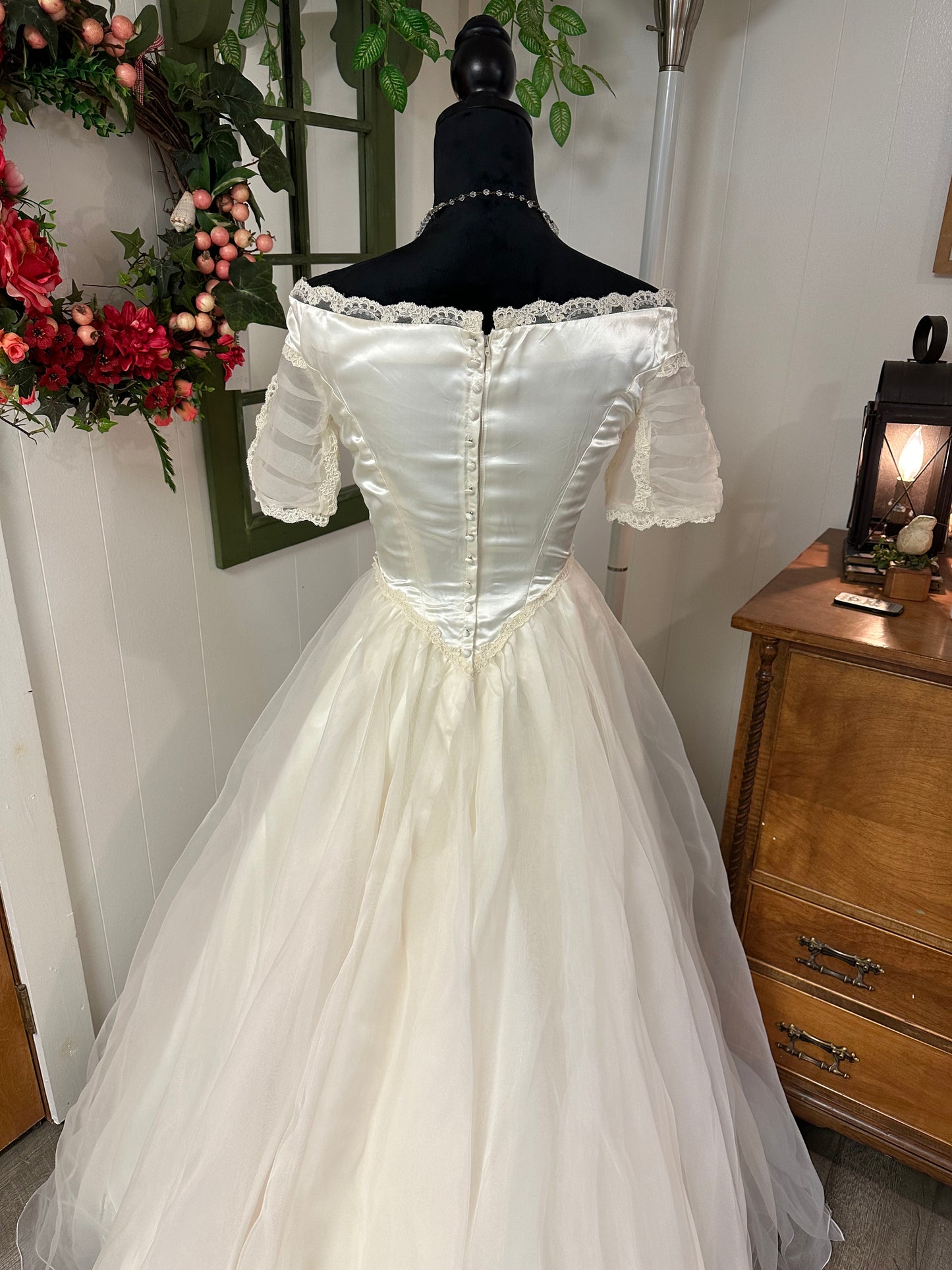 Gigi Is a classic vintage ivory wedding dress from 1960's