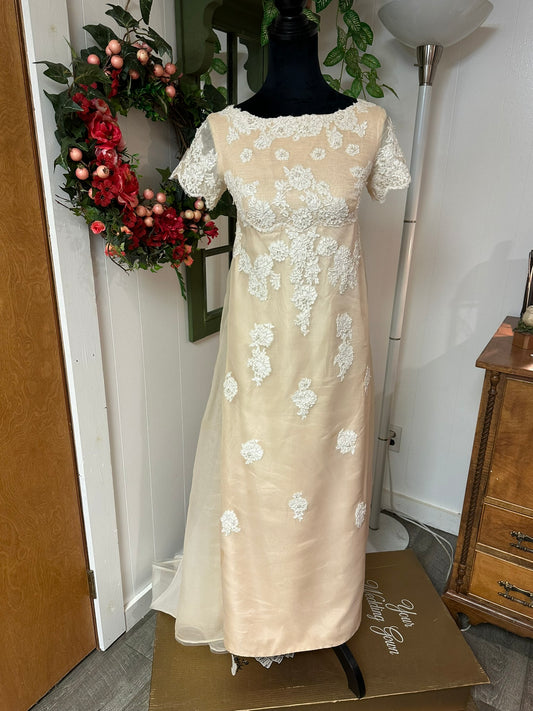 Zara is a vintage 1960s wedding dress/gown