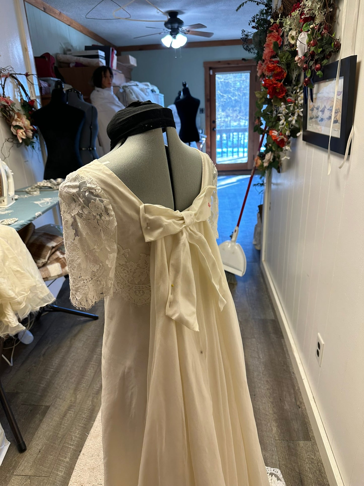 JoJo is a vintage regency style vintage wedding dress