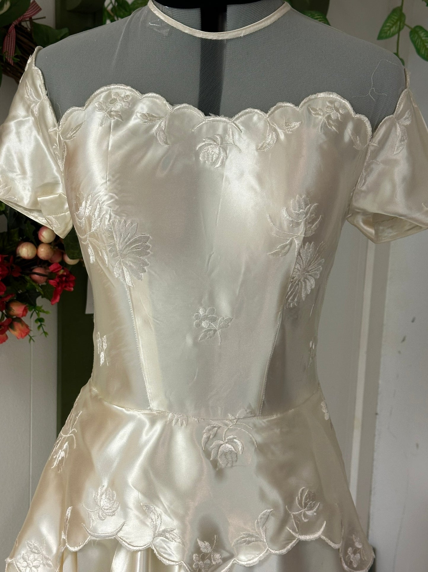 Talullah is a vintage 1940s wedding dress