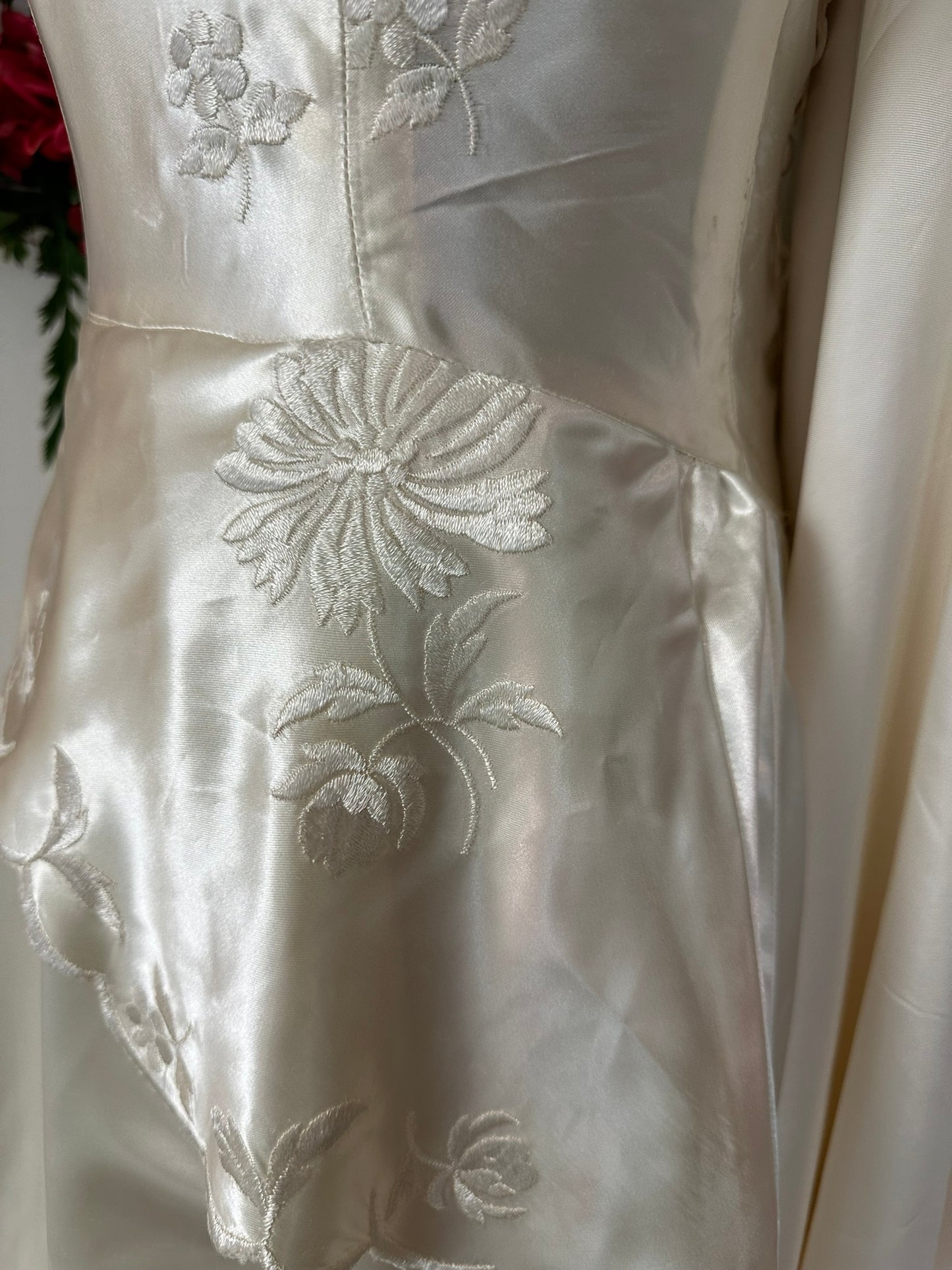 Talullah is a vintage 1940s wedding dress